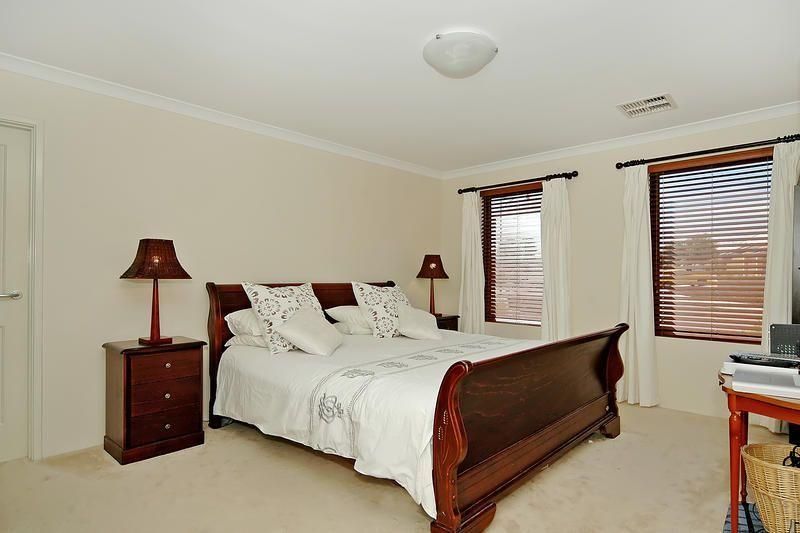 6 Sundowner Meander, Banksia Grove WA 6031, Image 2