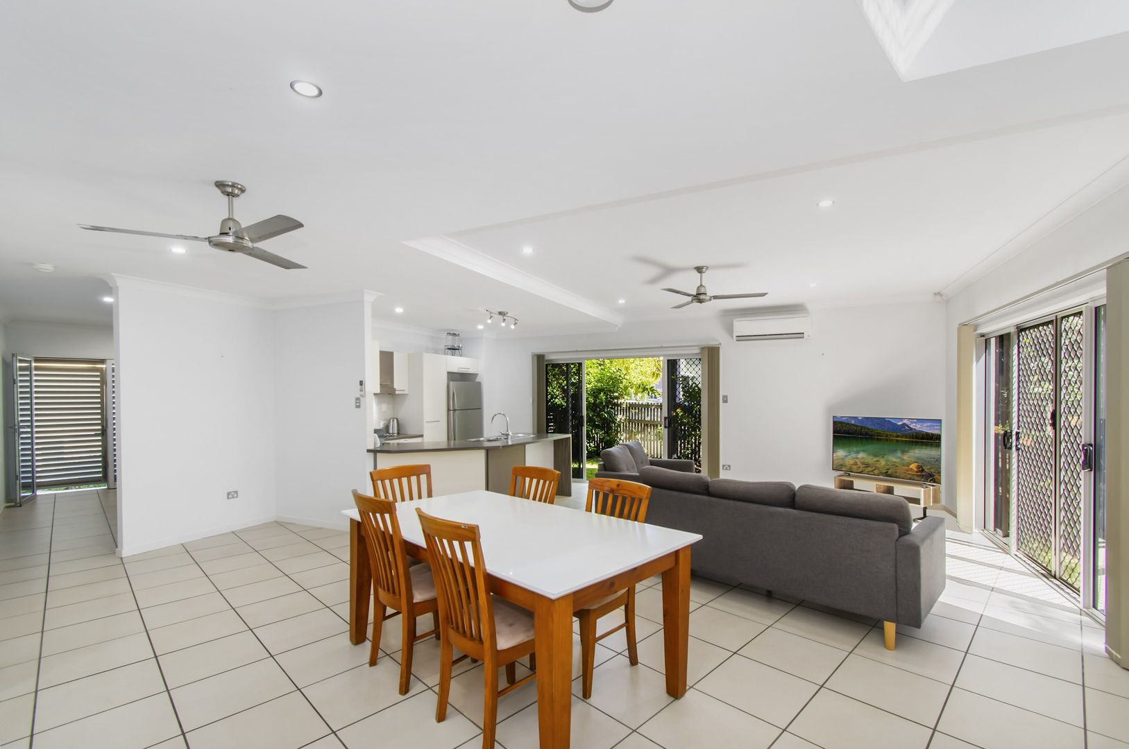 12 St Kilda Row, Douglas QLD 4814, Image 1