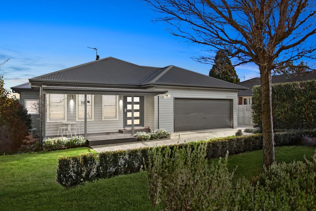 4 bedrooms House in 17 Gibbons Road MOSS VALE NSW, 2577