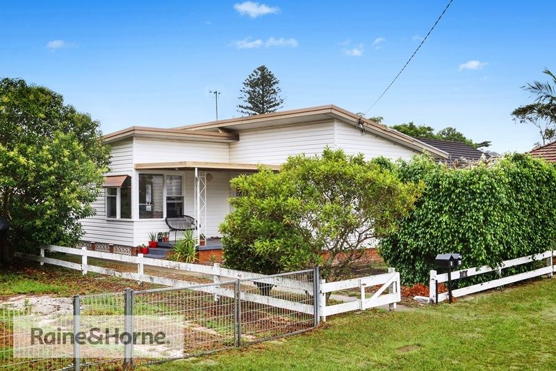 4 Lurline Street, Ettalong Beach NSW 2257, Image 0