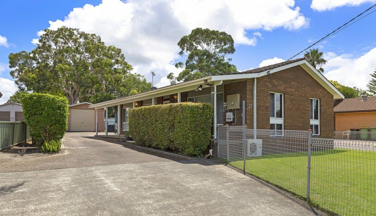 3 bedrooms House in 27 Birdwood Drive BLUE HAVEN NSW, 2262