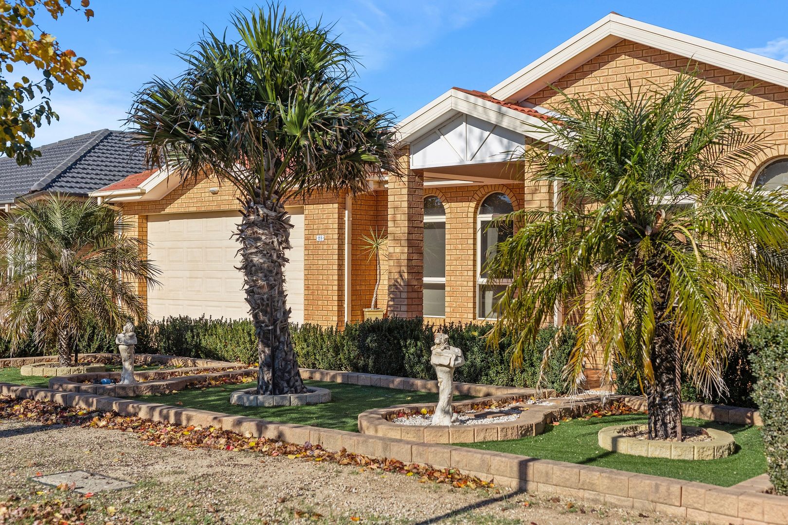 23 Bloomsbury Drive, Taylors Hill VIC 3037 Domain