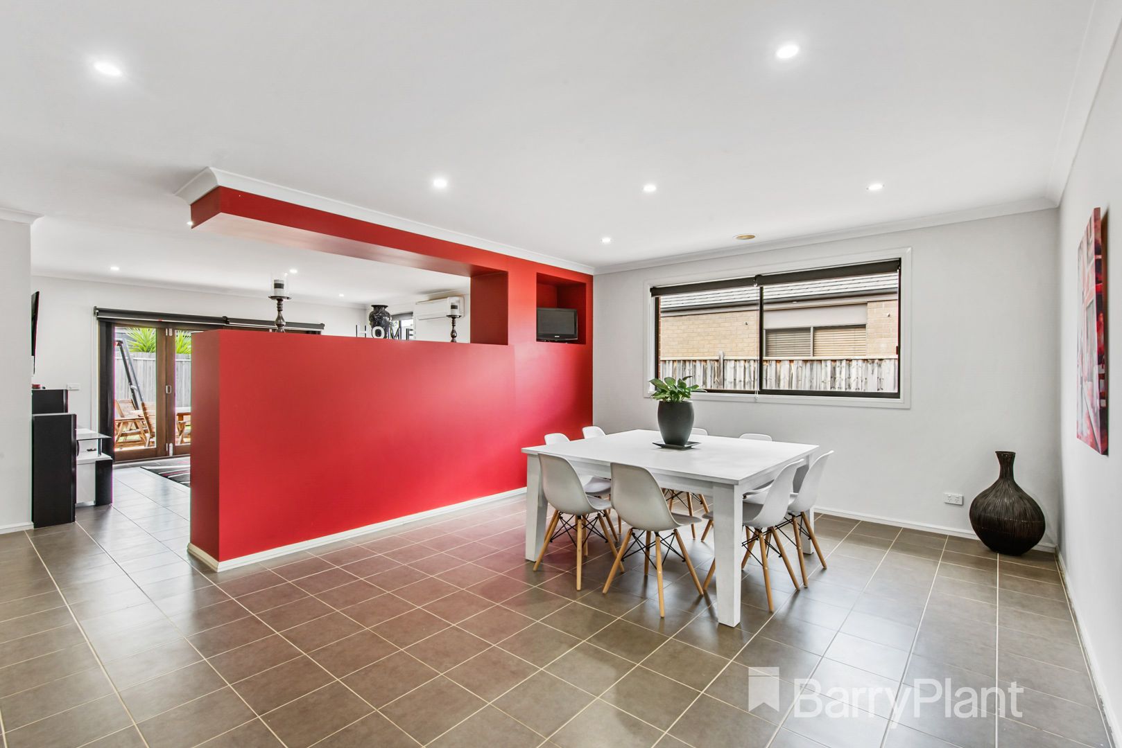 8 Parris Avenue, Harkness VIC 3337, Image 2