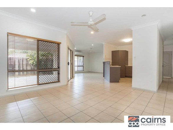 15 Ellie Banning Close, Redlynch QLD 4870