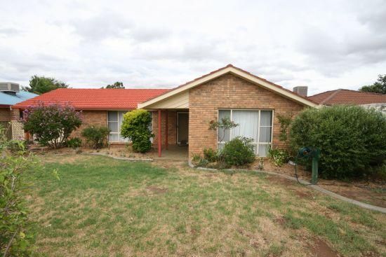 9 Charles Coxen Close, Oxley Vale NSW 2340