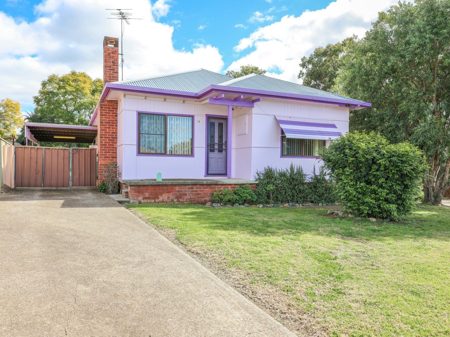3 bedrooms House in 16 David Street SOUTH TAMWORTH NSW, 2340