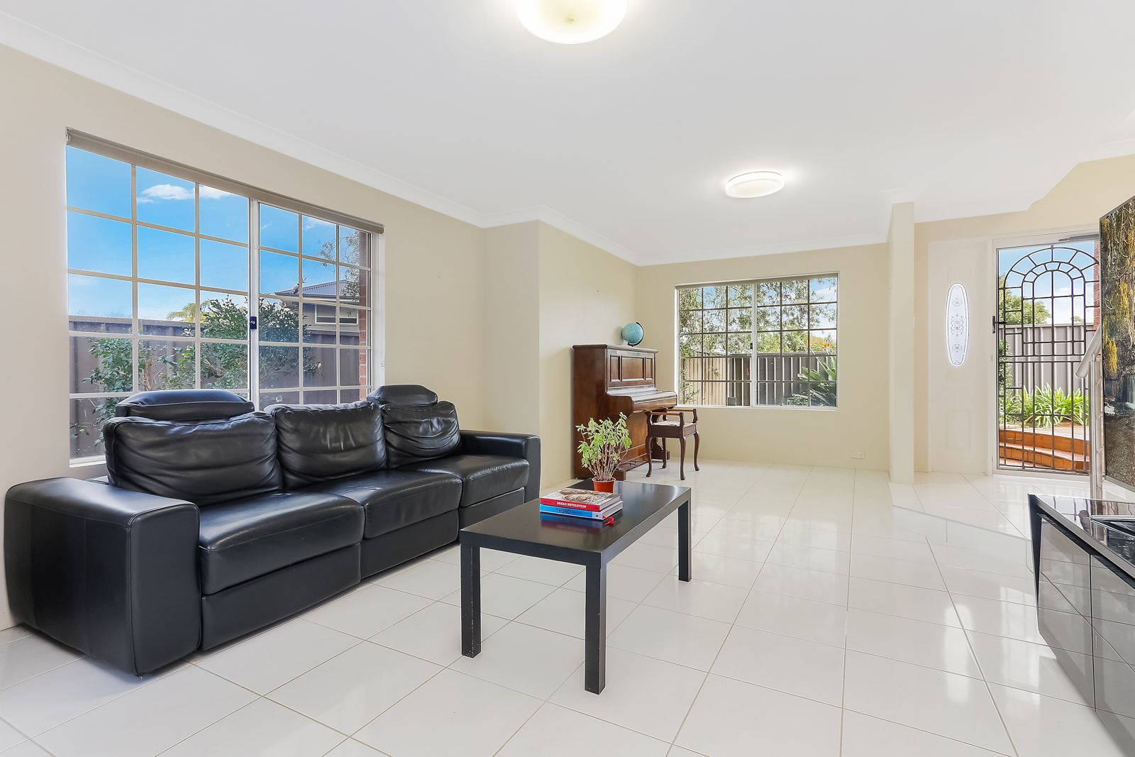 3/74 Evelyn Street, Sylvania NSW 2224, Image 2