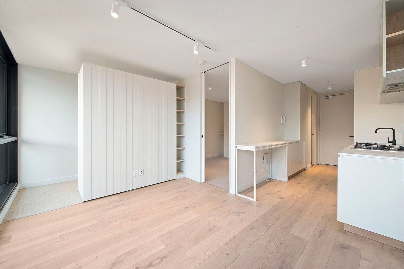 1 bedrooms Apartment / Unit / Flat in 505/75 Palmerston Crescent SOUTH MELBOURNE VIC, 3205