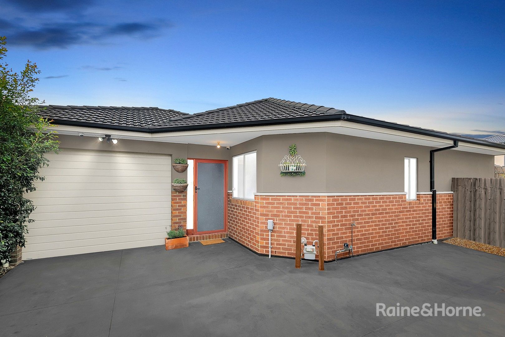 3 bedrooms Apartment / Unit / Flat in 3/30 Spring Street THOMASTOWN VIC, 3074