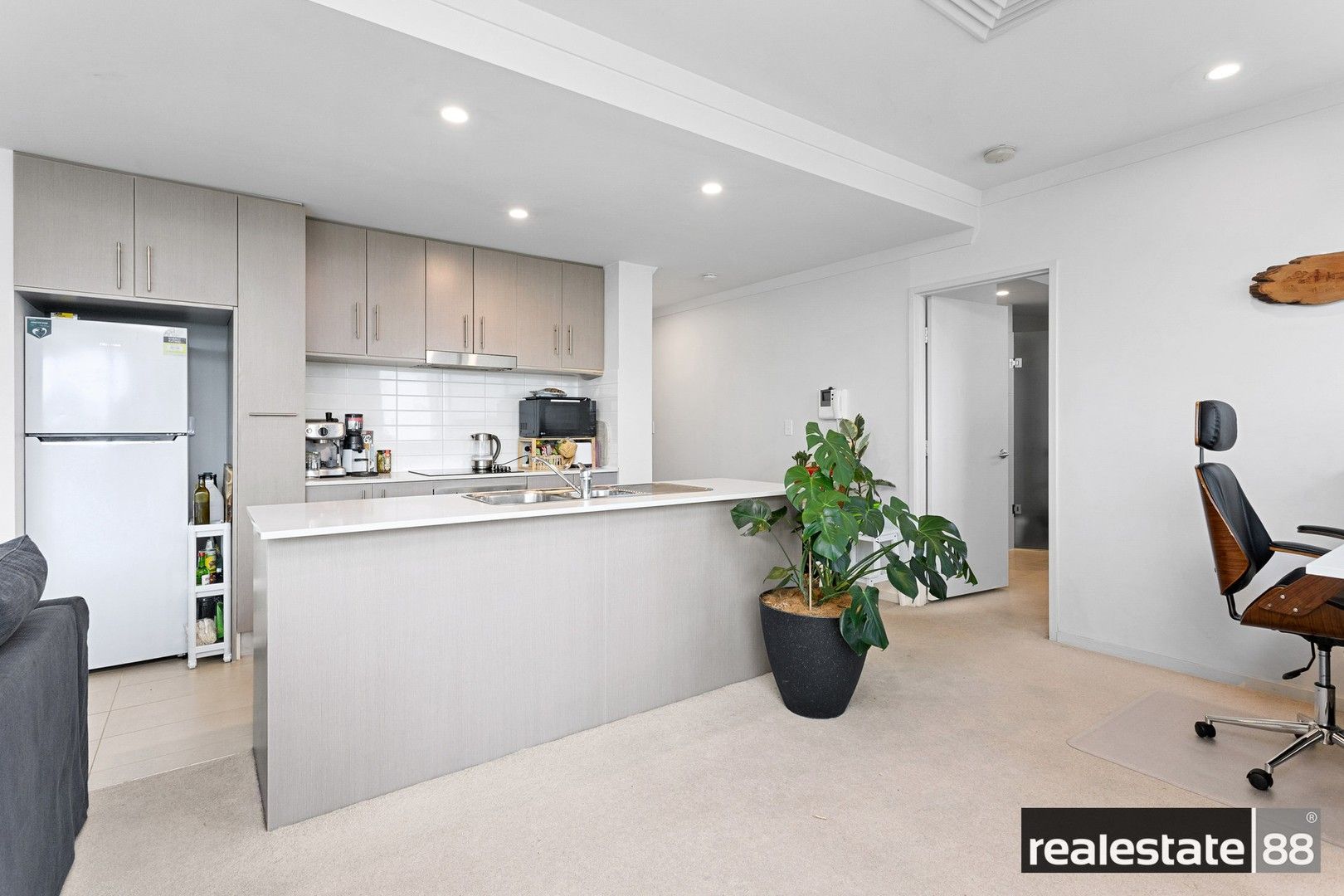 2 bedrooms Apartment / Unit / Flat in 2/3 Prowse Street WEST PERTH WA, 6005