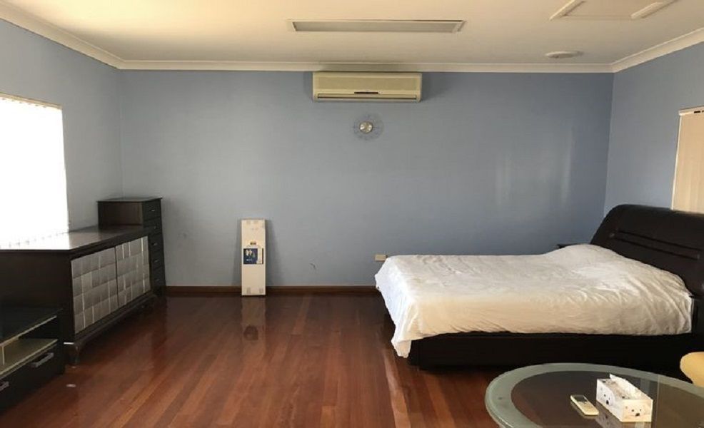 1 bedrooms Studio in 10 Hodge St HURSTVILLE NSW, 2220