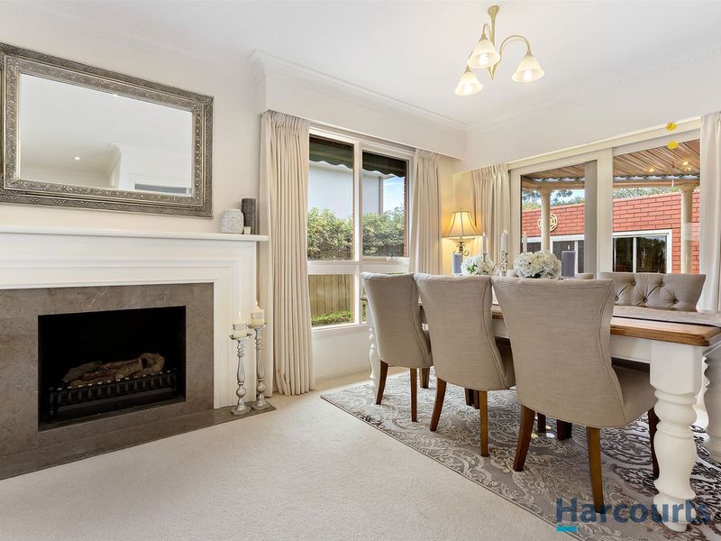 10 Ingleside Crescent, Glen Waverley VIC 3150, Image 1