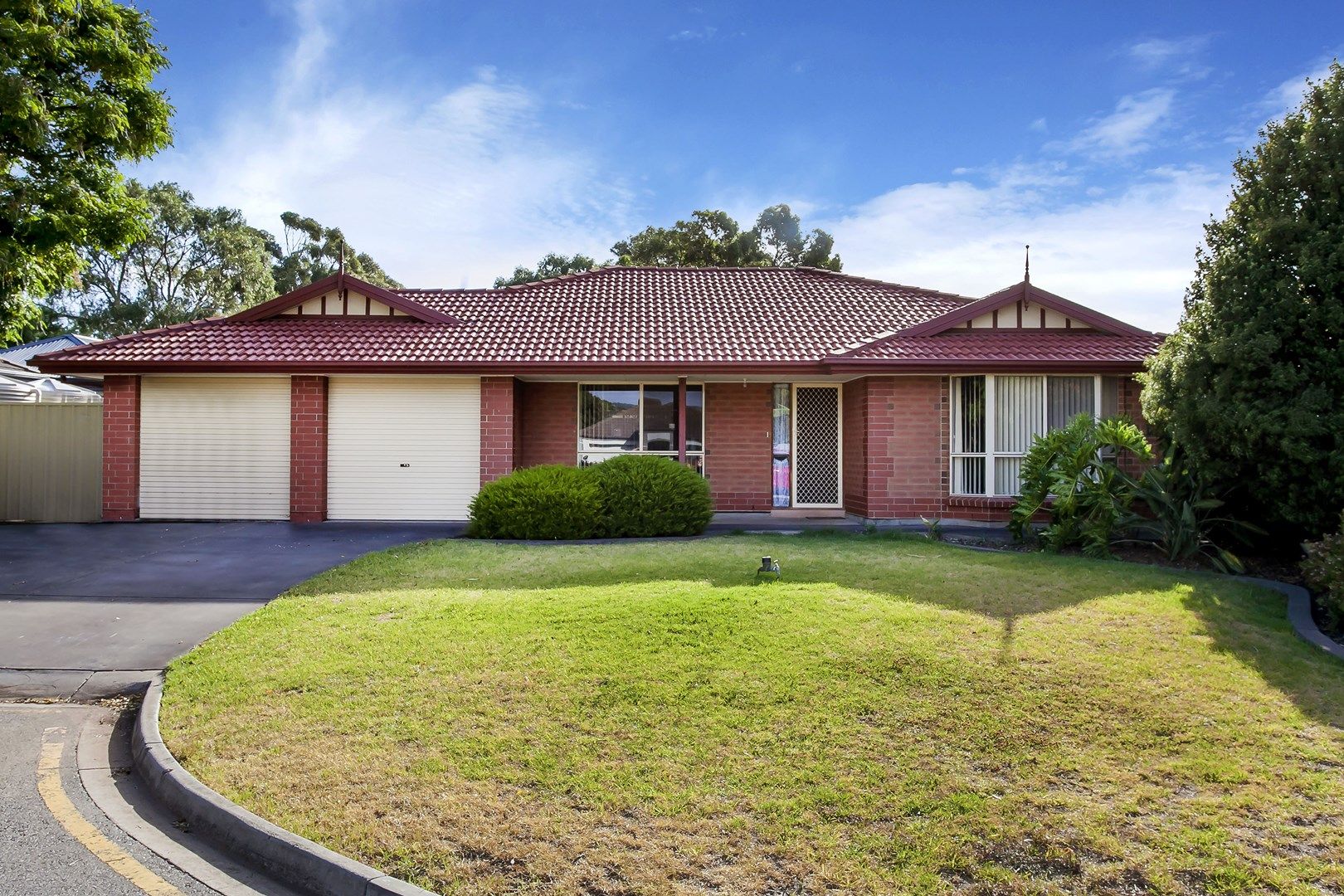 35 Simone Crescent, Morphett Vale SA 5162, Image 0