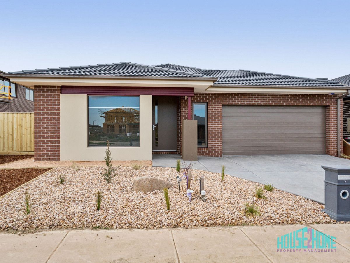 7 Stettler Boulevard, Mickleham VIC 3064 House For Rent 450 Domain