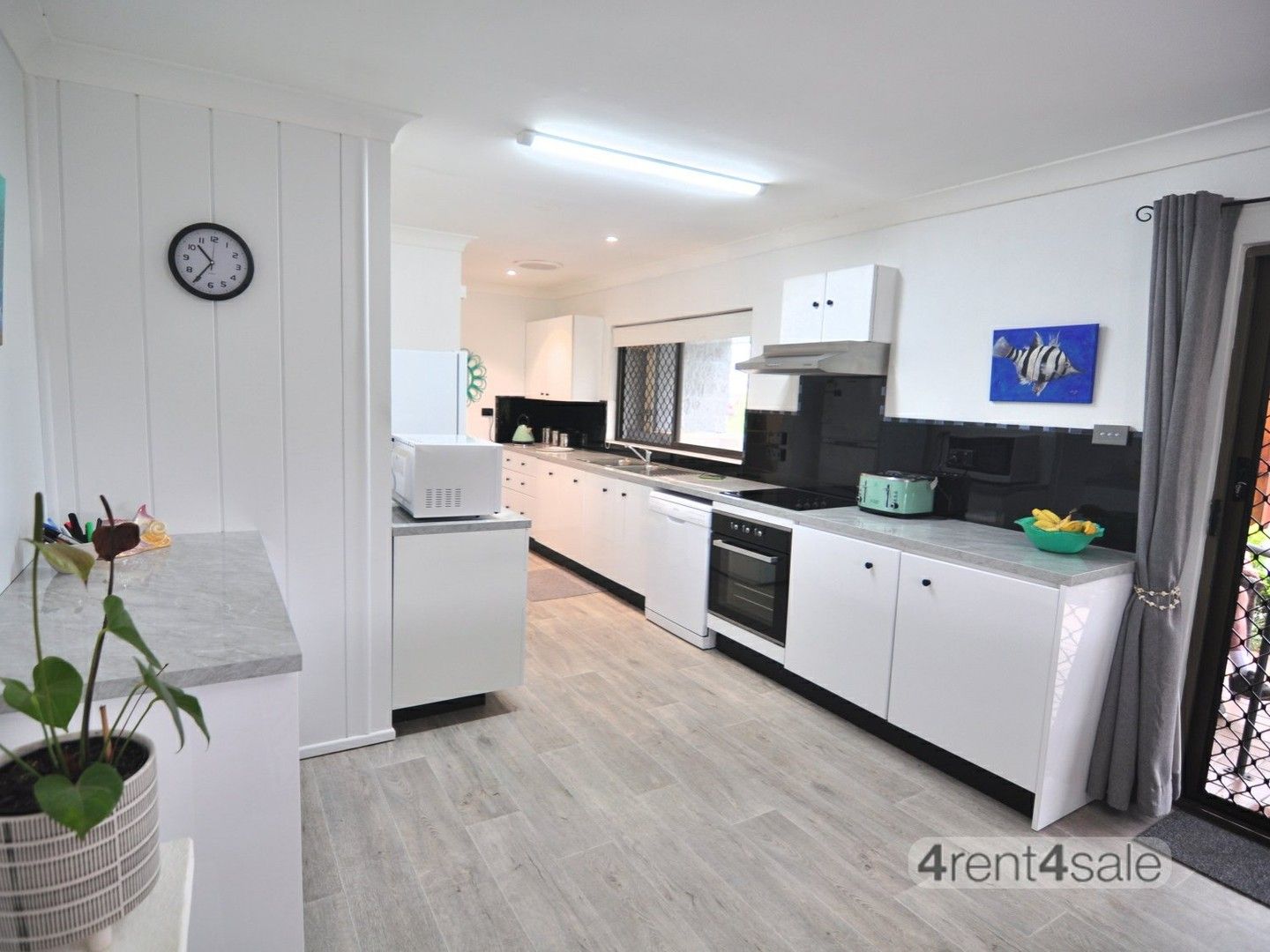 12 Marlin Way, Tin Can Bay QLD 4580, Image 1