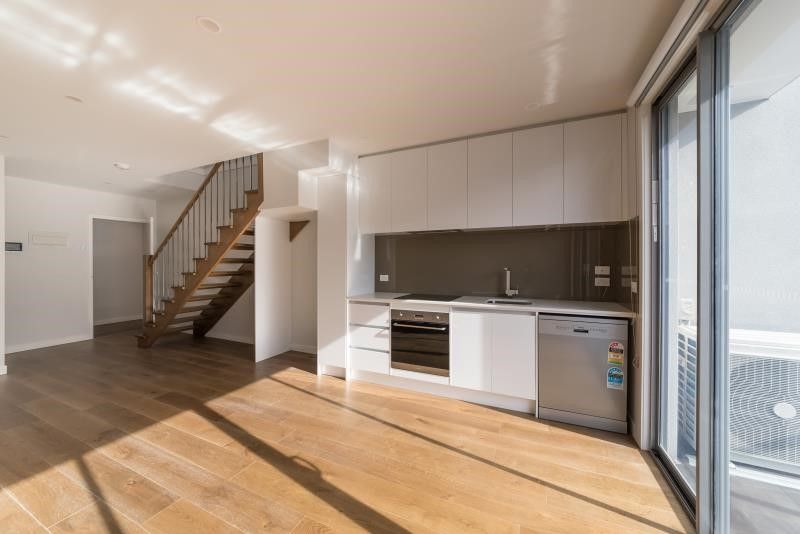 2 bedrooms Apartment / Unit / Flat in 2/4 Shuter Street MOONEE PONDS VIC, 3039