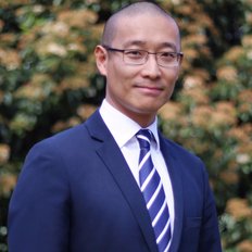 Janssen Xiang, Sales representative