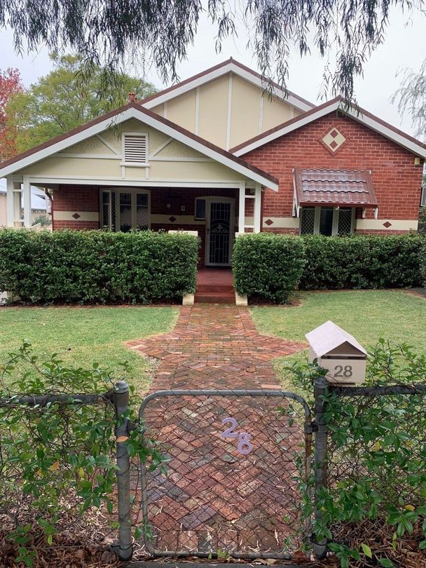 3 bedrooms House in 28 Langler St EAST VICTORIA PARK WA, 6101
