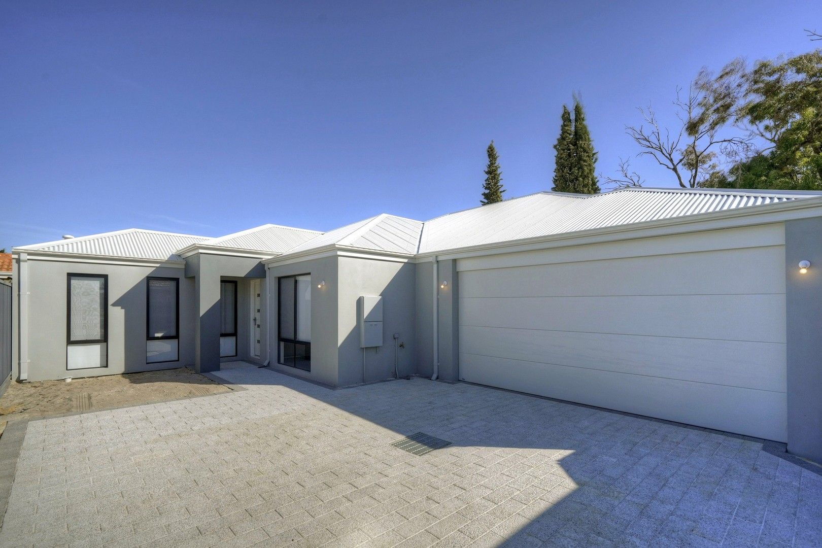 4 bedrooms House in 478A Morley Drive MORLEY WA, 6062