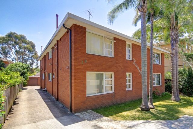 2 bedrooms Apartment / Unit / Flat in 2/38 George Street MORTDALE NSW, 2223