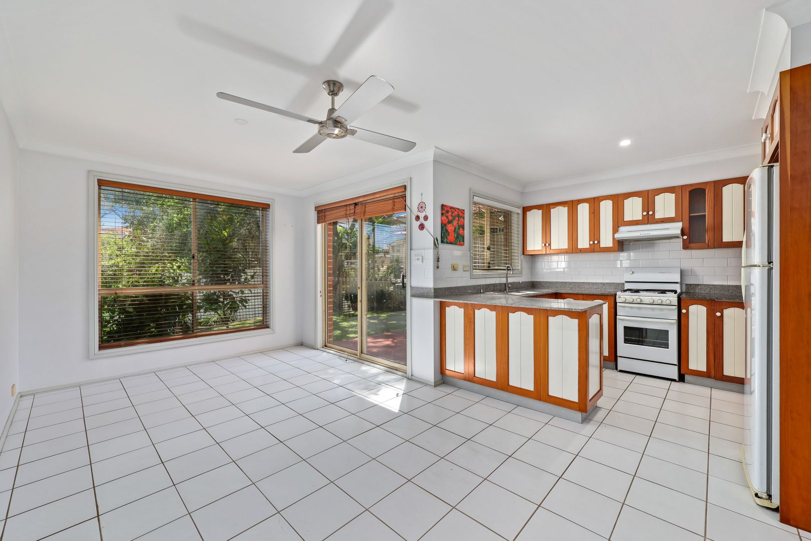 18 Harpur Place, Casula NSW 2170, Image 2