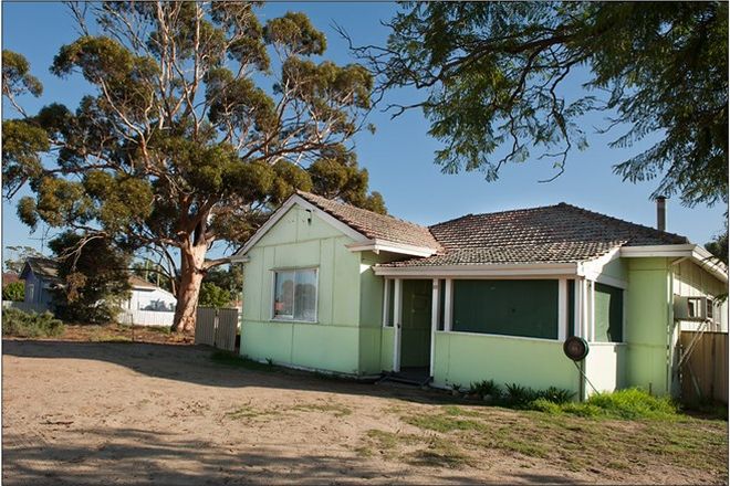 Picture of 15 Shields Street, TAMMIN WA 6409