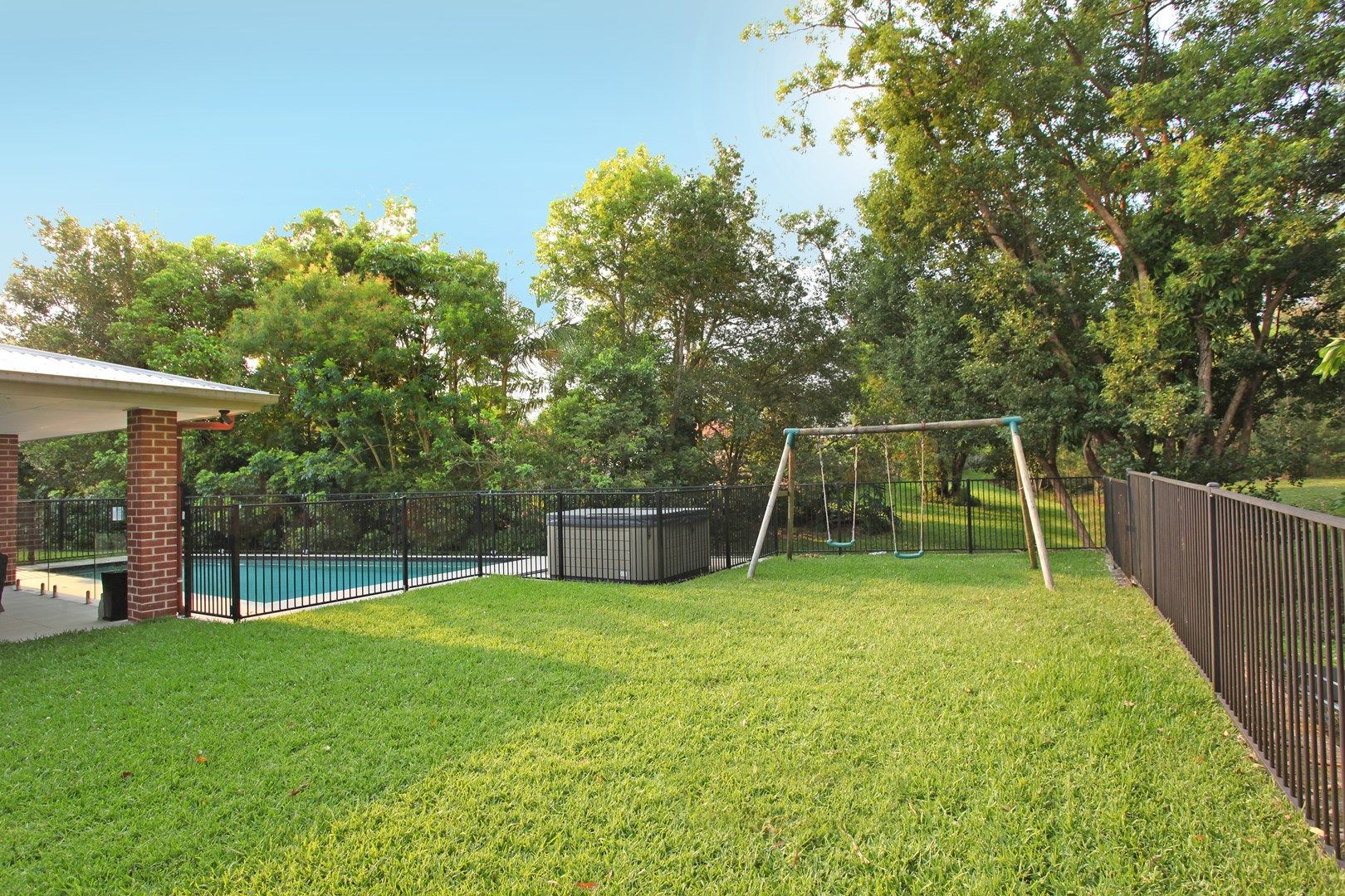 4 bedrooms House in 12 Saint Andrews Drive BUDERIM QLD, 4556