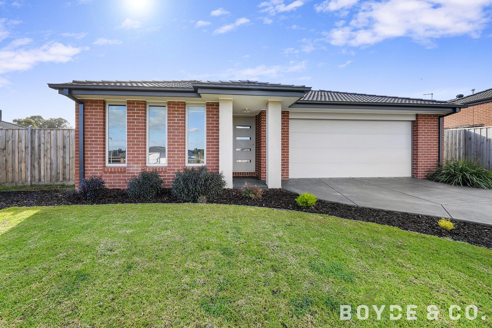 4 Violet Street, Bunyip VIC 3815, Image 0