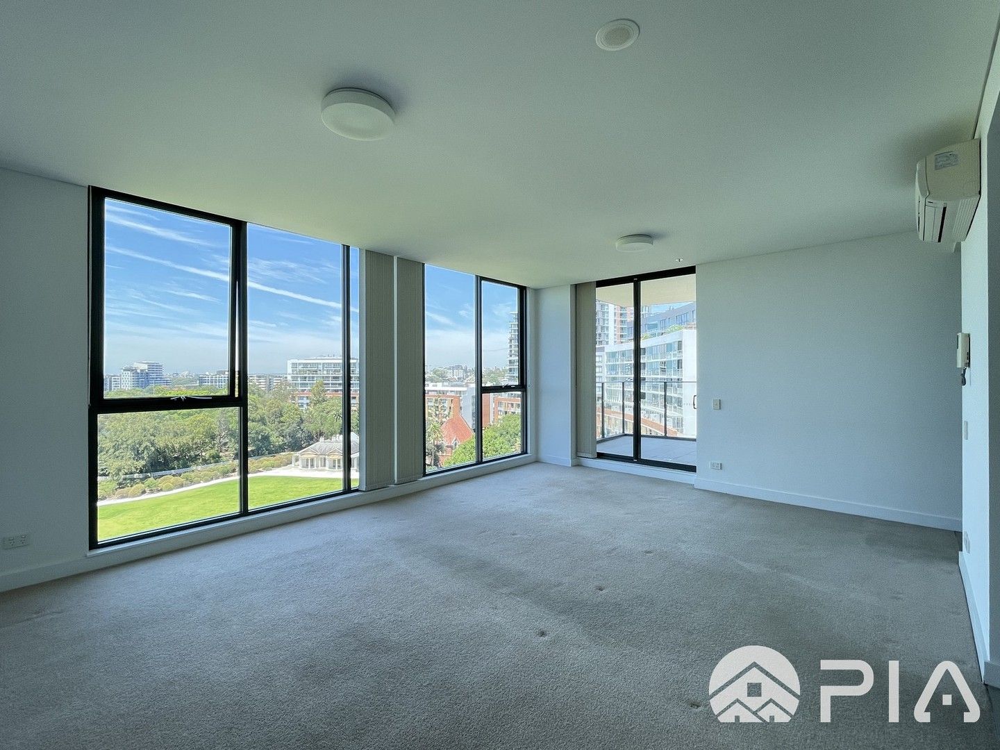 2 bedrooms Apartment / Unit / Flat in 805/20 Brodie Spark Drive WOLLI CREEK NSW, 2205