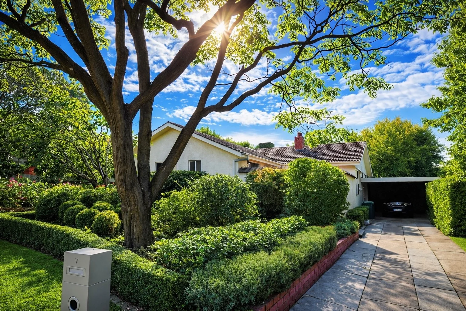 7 Heales Place, Curtin ACT 2605