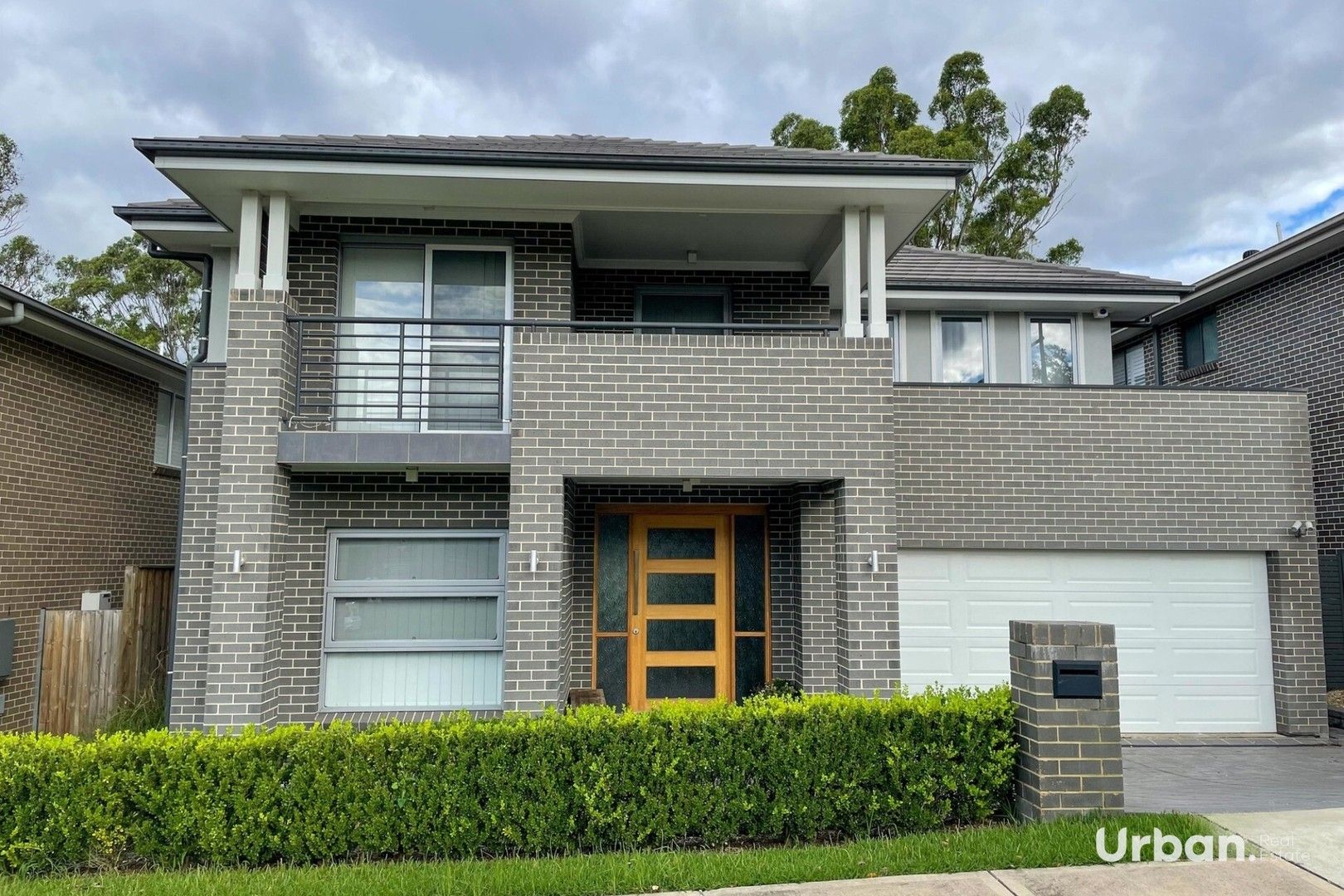 4 bedrooms House in 24 Oakhill Crescent COLEBEE NSW, 2761