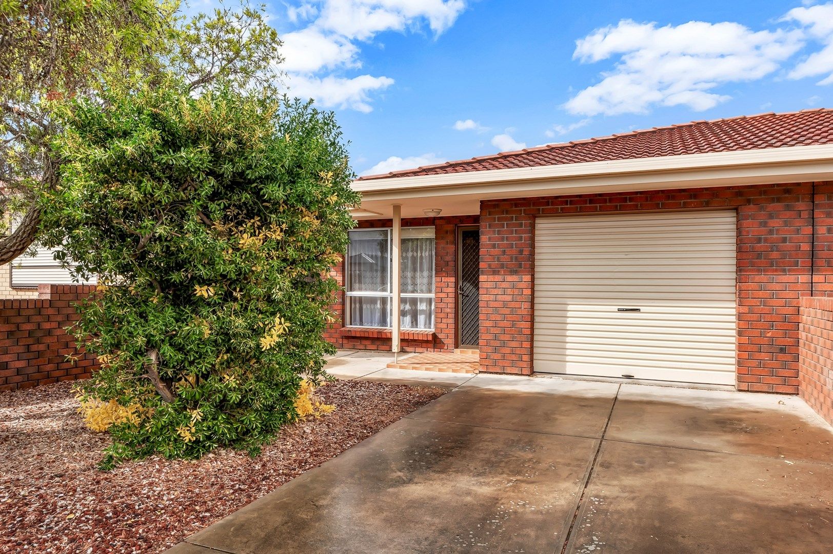 32 & 32a Cresdee Road, Campbelltown SA 5074, Image 0