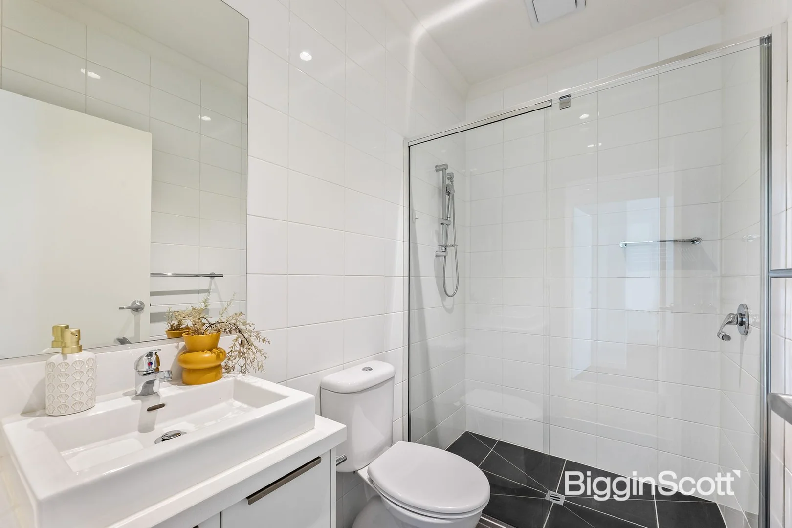 Additional image 8 of 2/32 Rathmullen Quadrant, Doncaster VIC 3108