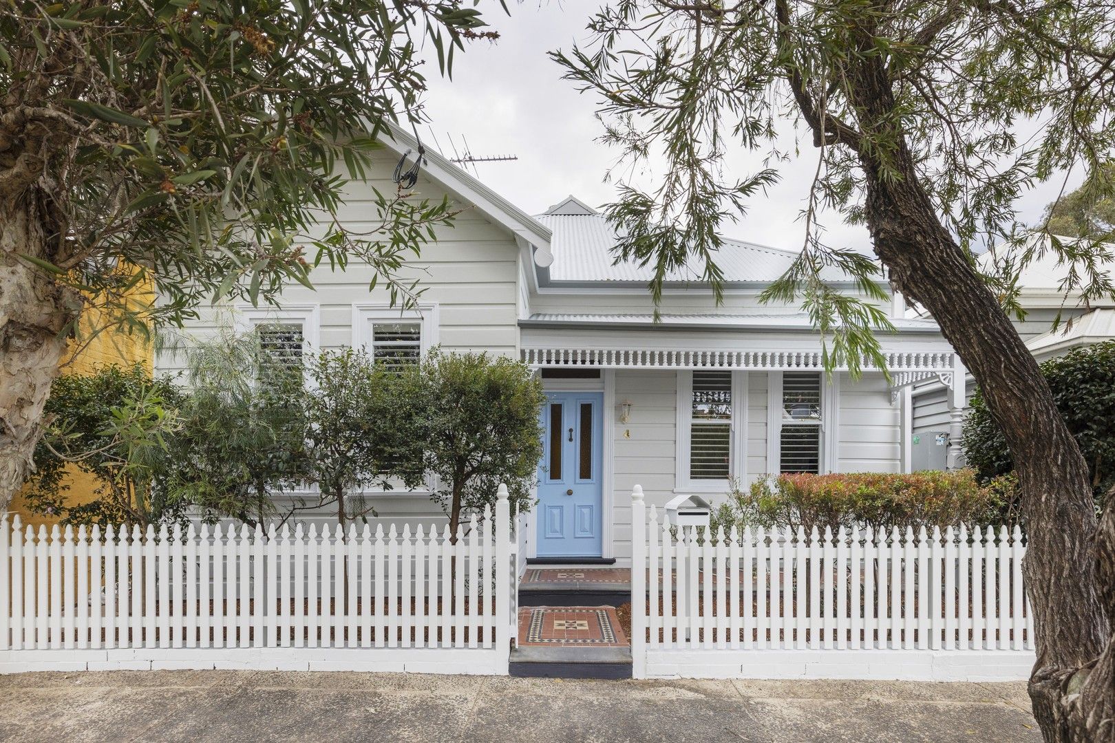 4 bedrooms House in 4 Edna Street LILYFIELD NSW, 2040