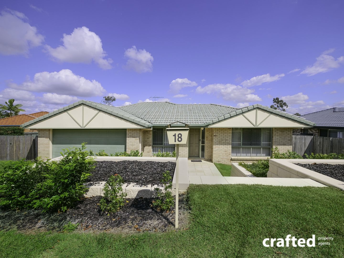 18 Clifton Place, Parkinson QLD 4115, Image 2