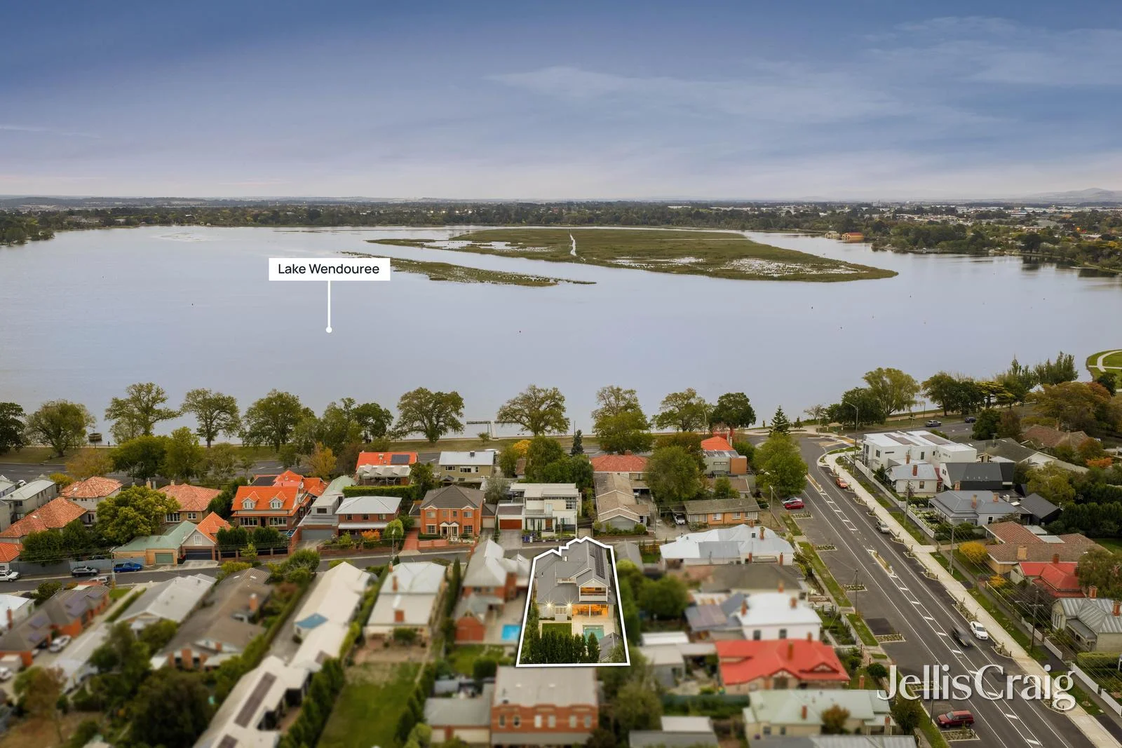 Additional image 11 of 20 Lake Street, Lake Wendouree VIC 3350