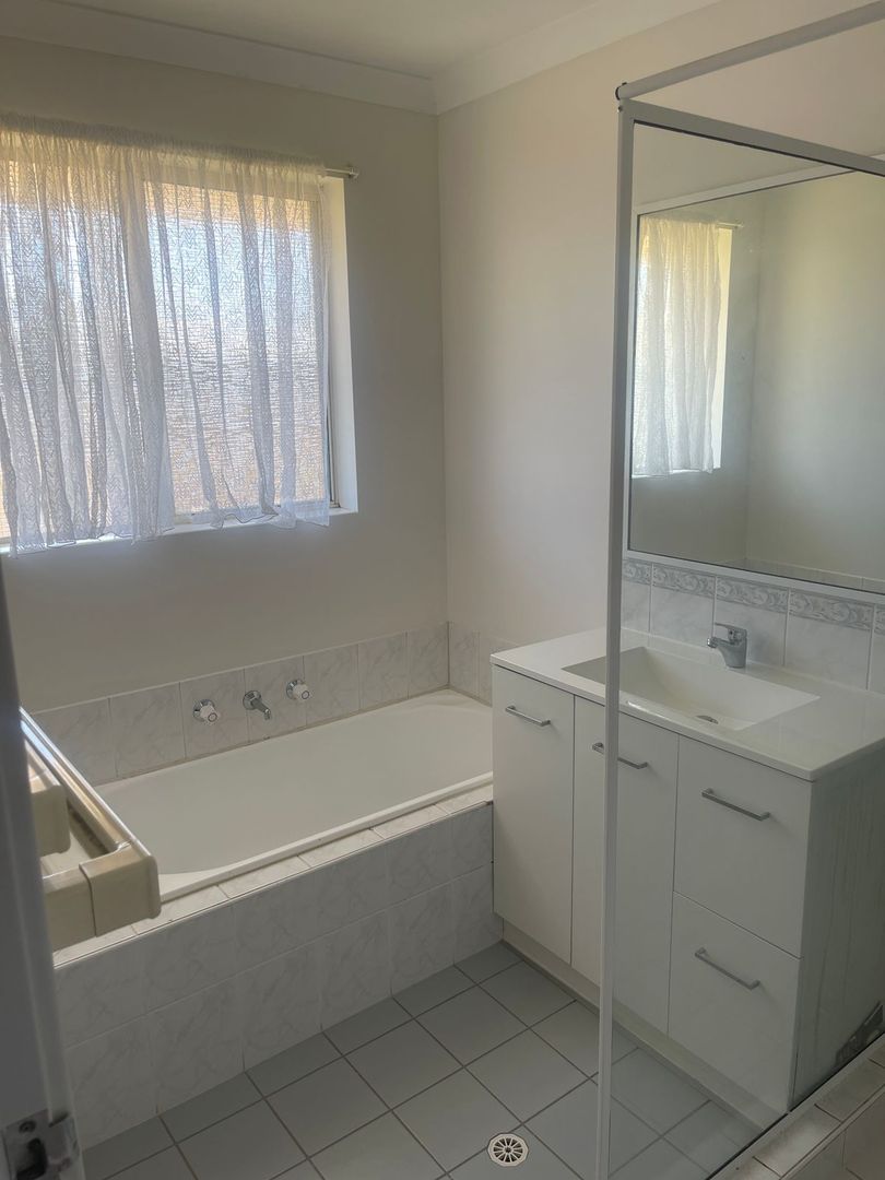 2 Rourke Cove, Kalgoorlie WA 6430 House For Rent 580 Domain