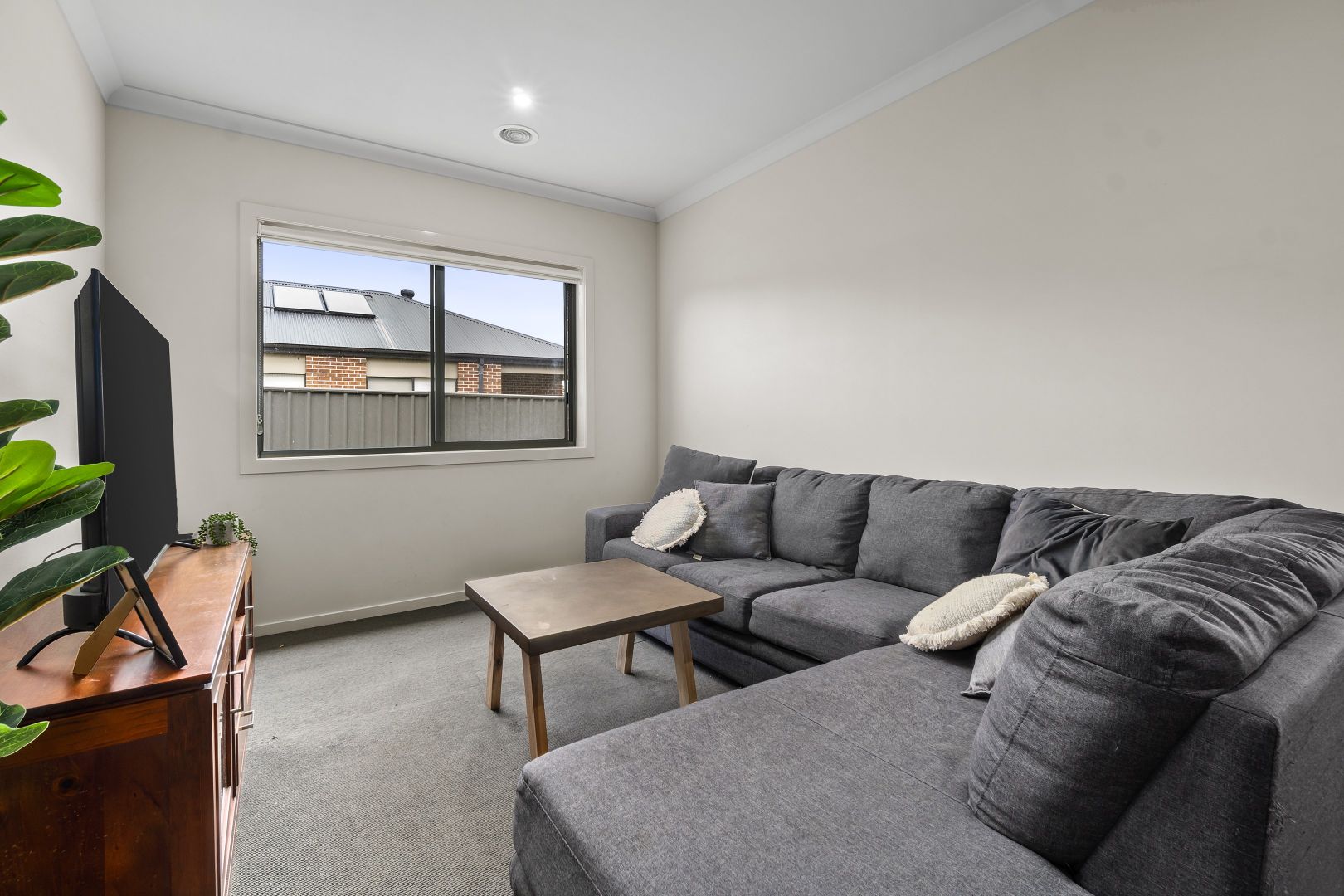 27 Imperial Dr, Colac VIC 3250, Image 2