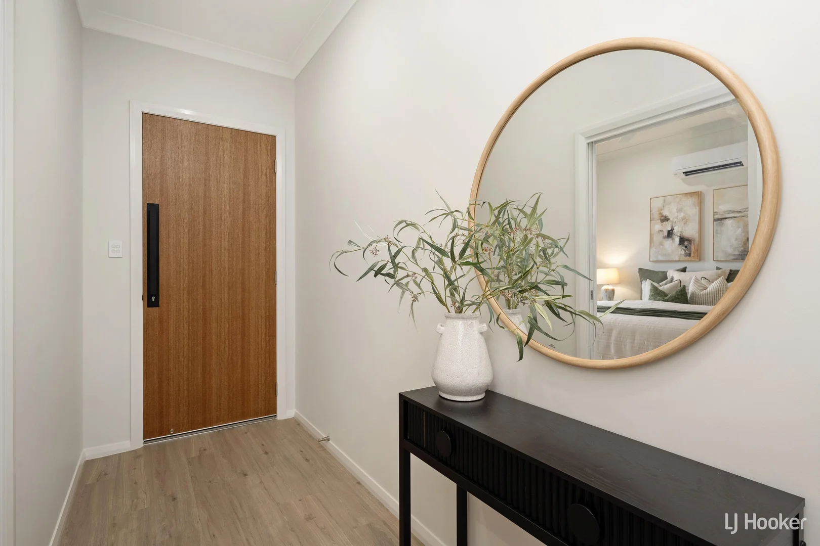 Additional image 8 of 4 Greenslade Street, West End QLD 4810