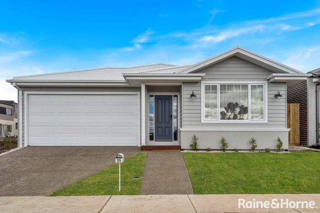 Picture of 35 Vangel Road, SUNBURY VIC 3429