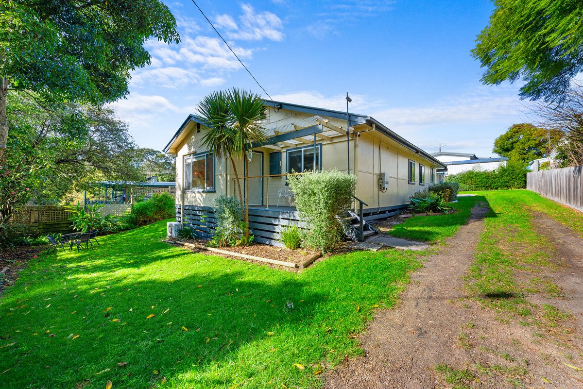 110 Hazel Road, Kalimna VIC 3909, Image 2