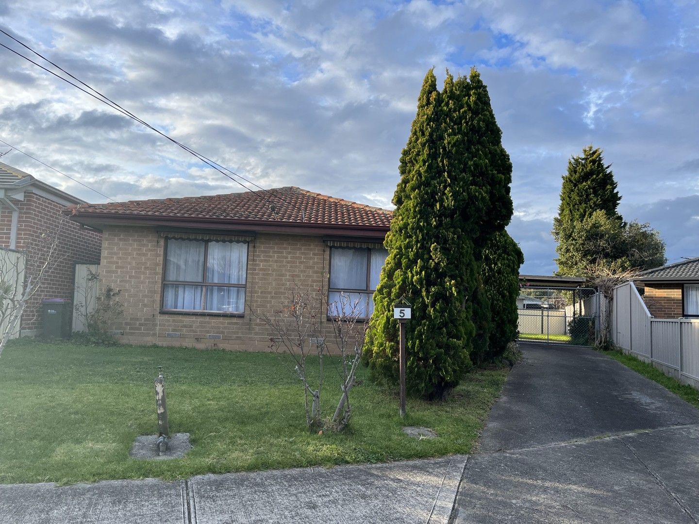 5 Ashdown Court, Lalor VIC 3075 House For Rent 490 Domain