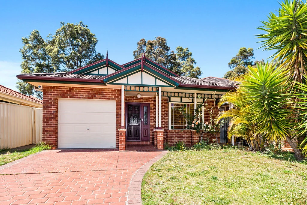 20 Beltana Court, Wattle Grove NSW 2173