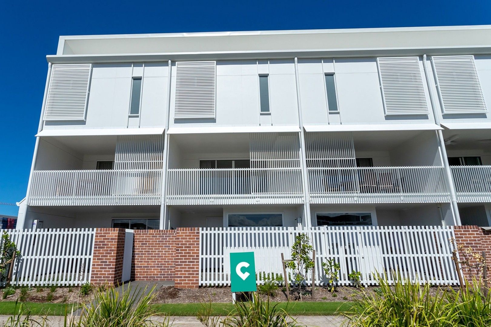 3 bedrooms Townhouse in 6/1 Affinity Place BIRTINYA QLD, 4575