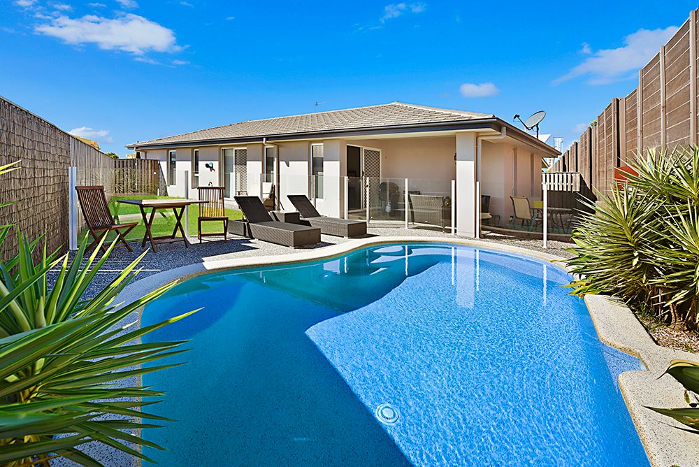 3 bedrooms House in 22 Azure Way HOPE ISLAND QLD, 4212