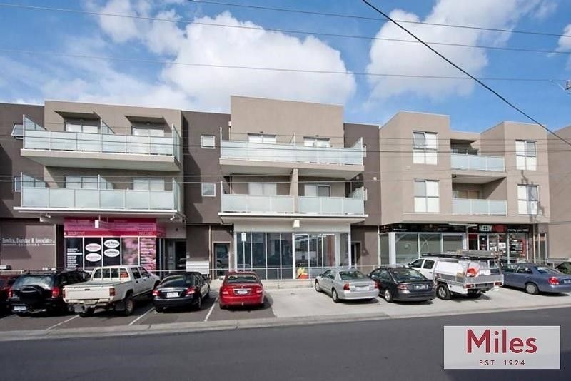 2 bedrooms Apartment / Unit / Flat in 15/34 Beetham Parade ROSANNA VIC, 3084