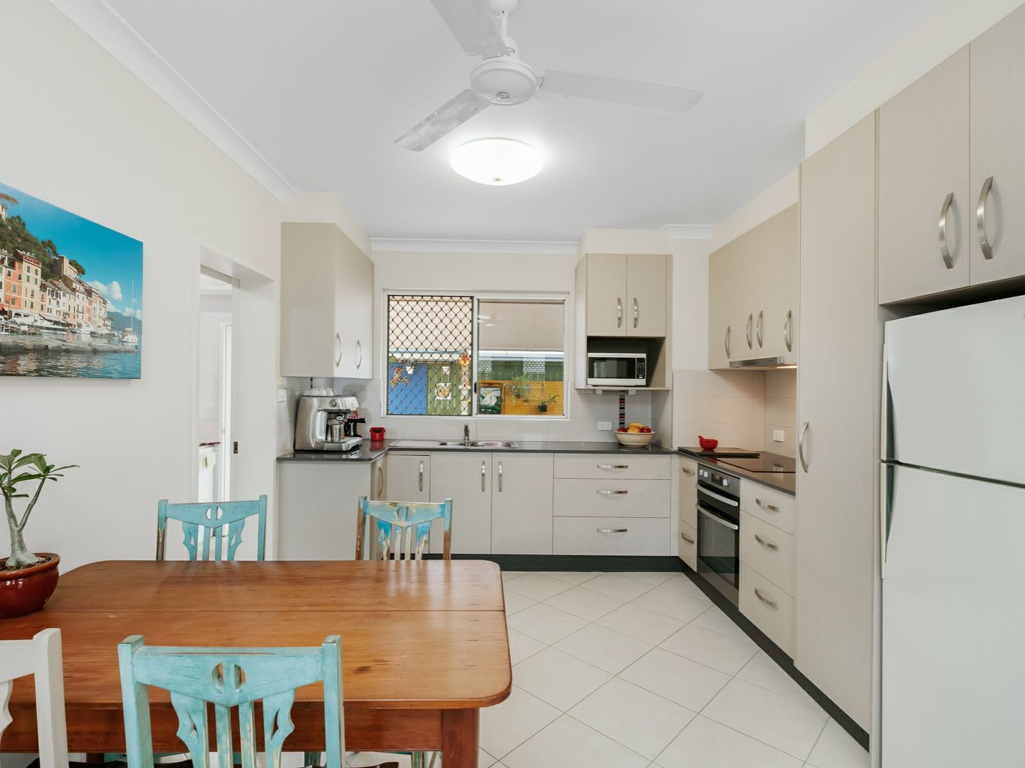 1/22 Nesbit Street, Whitfield QLD 4870, Image 2