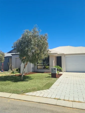 10 Ullman Road, Hilbert WA 6112