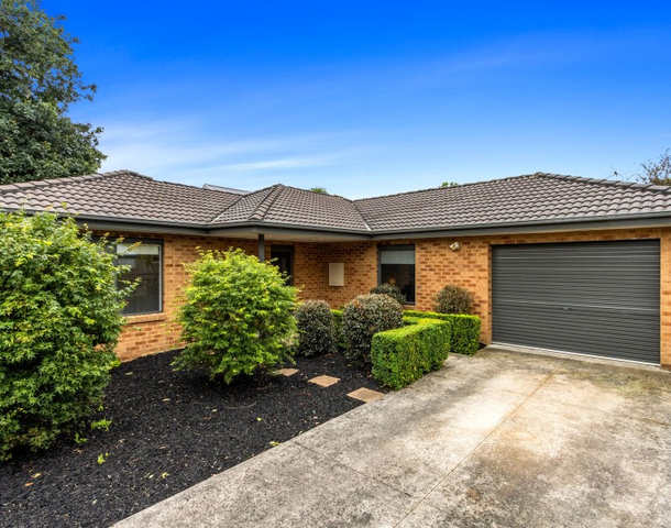 30A Diane Crescent, Mooroolbark VIC 3138