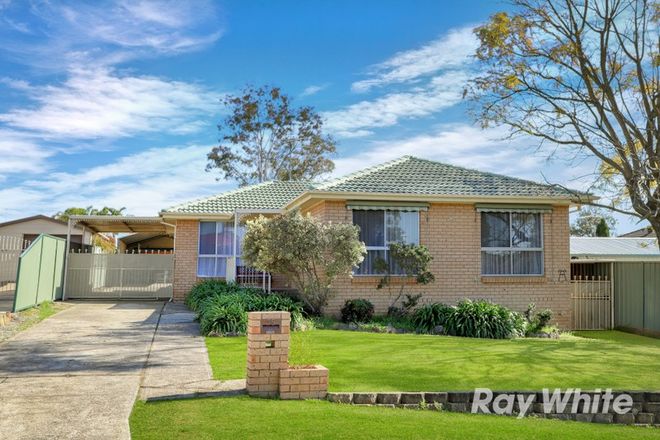Picture of 35 Coowarra Drive, ST CLAIR NSW 2759